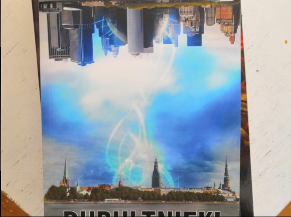 Dubultnieki un citi stāsti