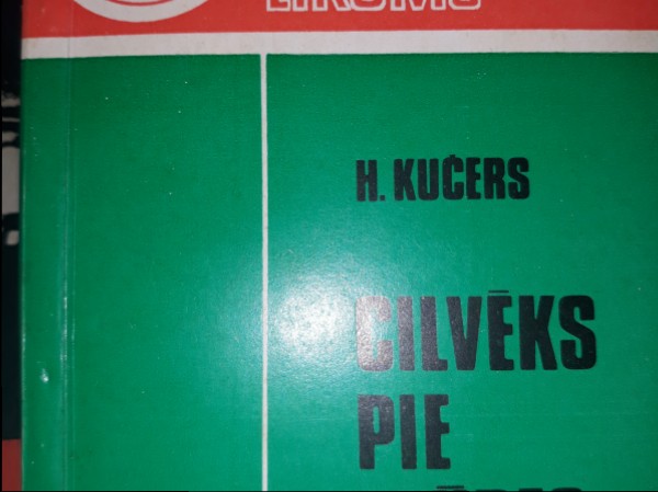 Cilvēks pie stūres