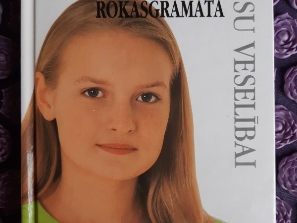 Meitenes rokasgrāmata