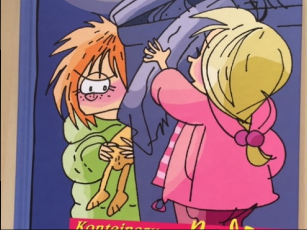 Konteineru meitenīte Rudīte