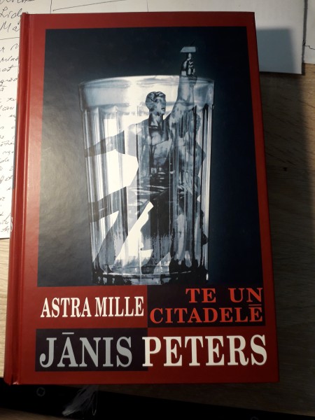 Te un Citadelē JĀNIS PETERS