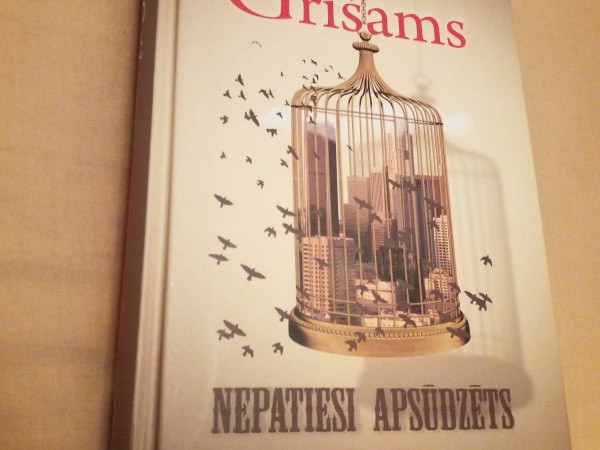 Nepatiesi Apsūdzēts