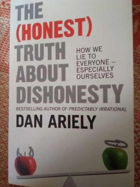 The( honest )truth about dishonesty
