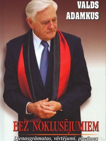 Bez noklusējumiem. Dienasgrāmatas, vērtējumi, piezīmes