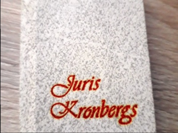 Par īstenību, četrām sāpēm un bezizejas istabu