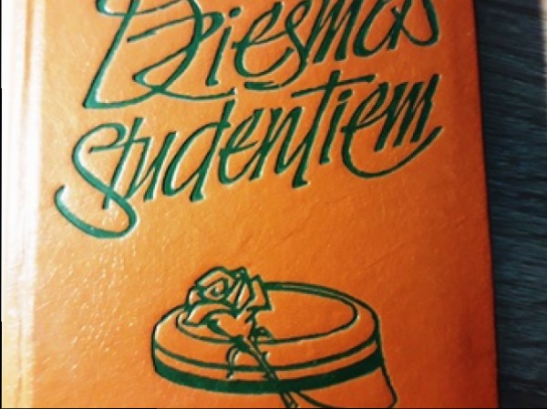 Dziesmas studentiem