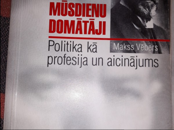 Politika kā profesija un aicinājums