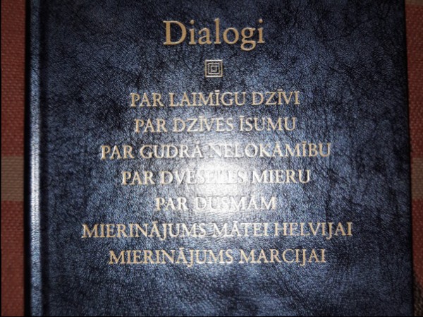 Dialogi