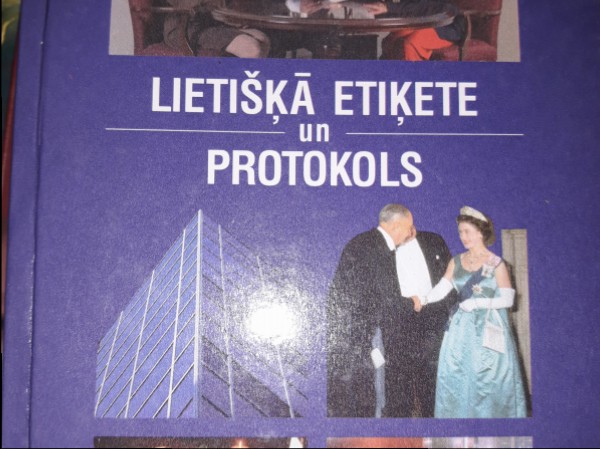 Lietišķā etiķete un protokols