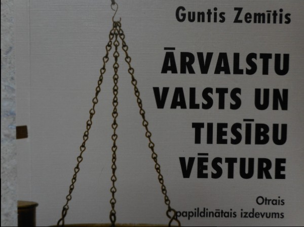 Ārvalstu valsts un tiesību vēsture