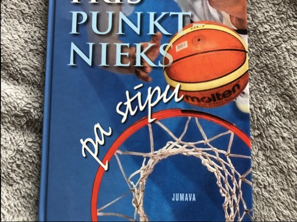 Trīspunktnieks pa stīpu