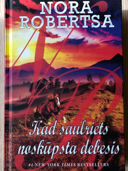 Kad saulriets noskūpsta debesis