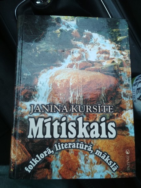 Mītiskais folklorā, literatūrā, mākslā