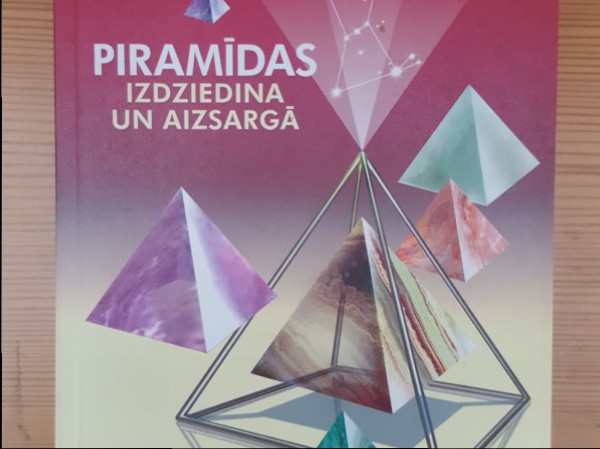 Piramīdas izdziedina un aizsargā