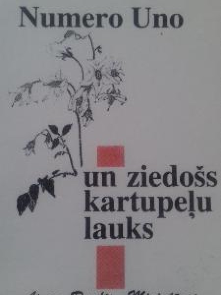 Numero Uno un ziedošs kartupeļu lauks