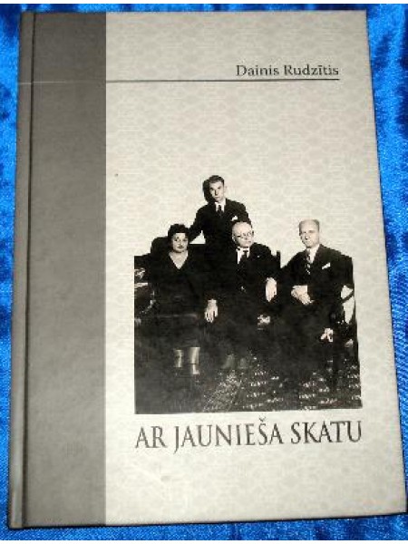  Ar jaunieša skatu  