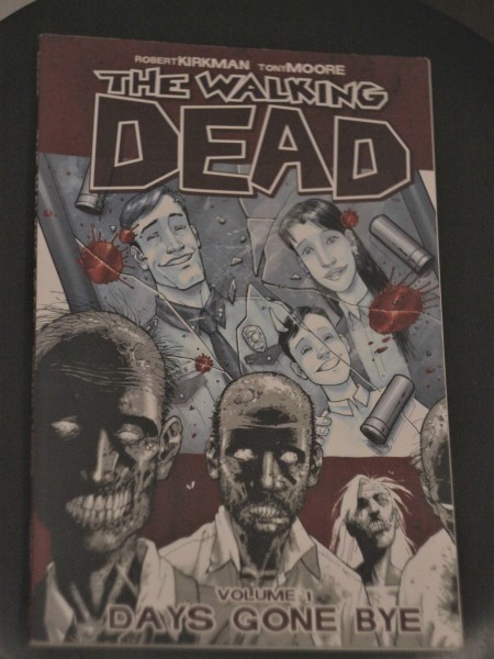 The Walking Dead Volume 1: Days Gone Bye