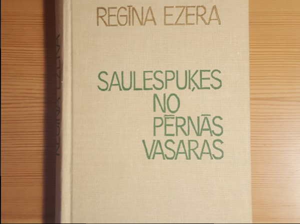 Saulespuķes no pērnās vasaras