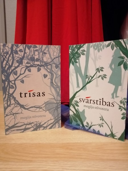 Trīsas + Svārstības 