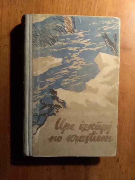 Upe izkāpj no krastiem 