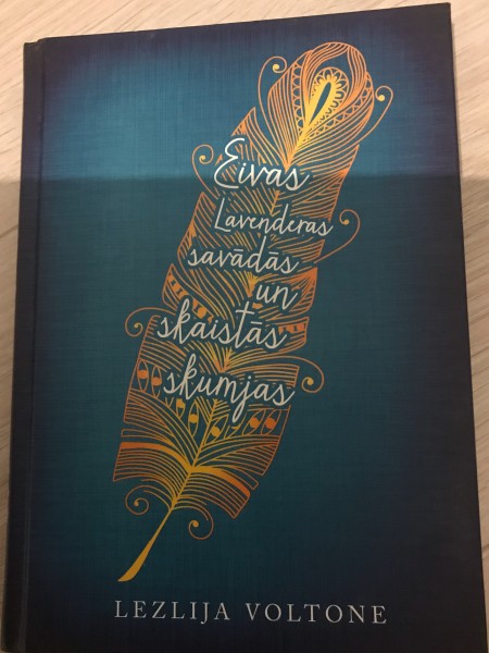 Eivas Lavenderas savādās un skaistās skumjas