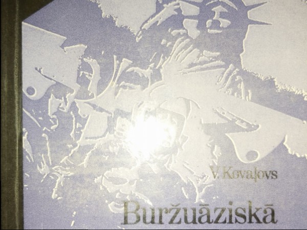Buržuāziskā justīcija: ar ko un pret ko?