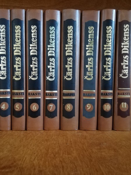 Čarlzs Dikenss 13 sējumos 