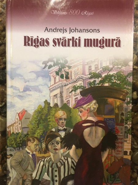 Rīgas svārki mugurā