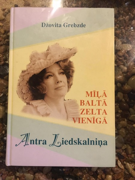 Mīļā, baltā, zelta vienīgā