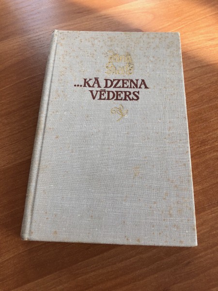 Kā dzeņa vēders