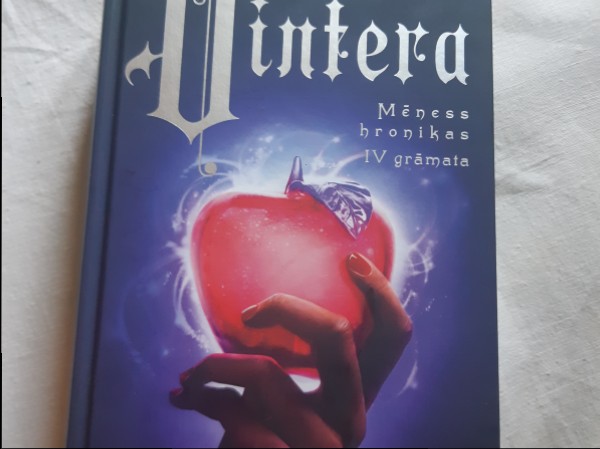 Vintera Mēness hronikas 4 grāmata