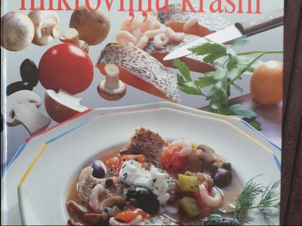 Ēdieni mikroviļņu krāsnī