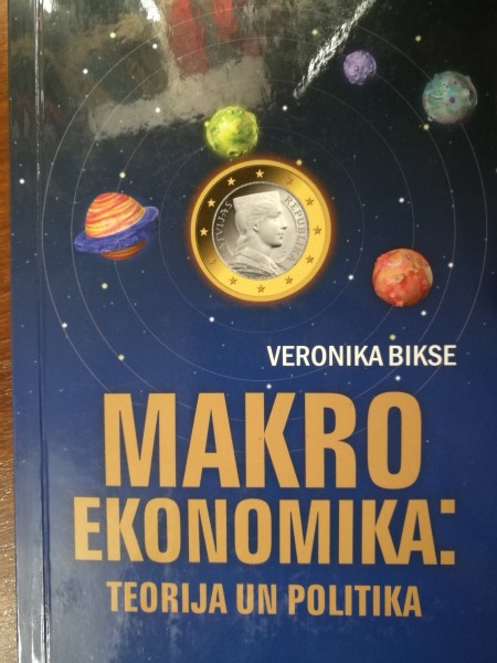 Makroekonomika: teorija un politika