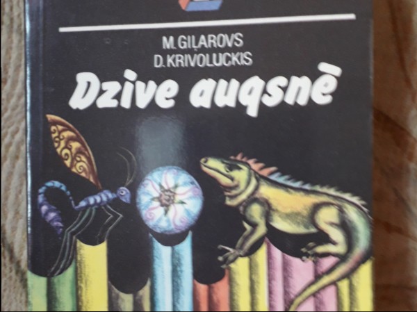 Dzīve augsnē
