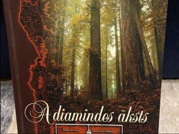 Adiamindes āksts