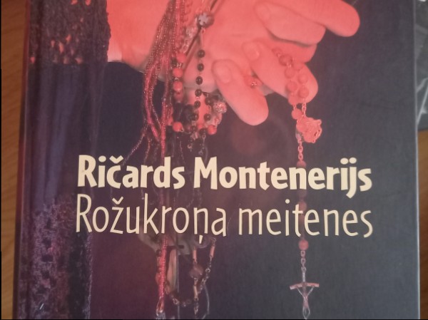 Rožukroņa meitenes