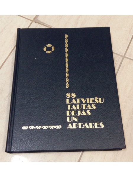88 Latviesu Tautas Dejas un Apdares