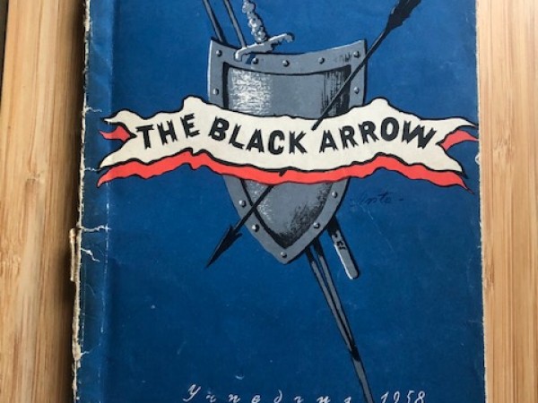The black arrow