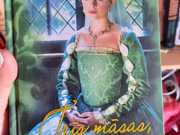 Trīs māsas,trīs karalienes