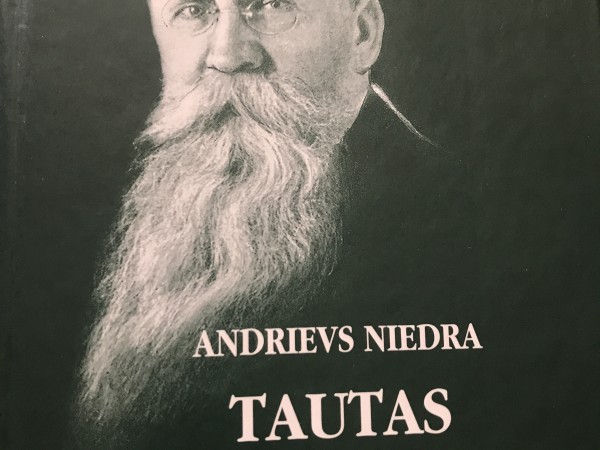 Tautas nodevēja atmiņas