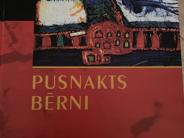 Pusnakts bērni