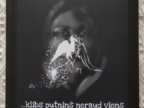 ...klibs putniņš neraud viens