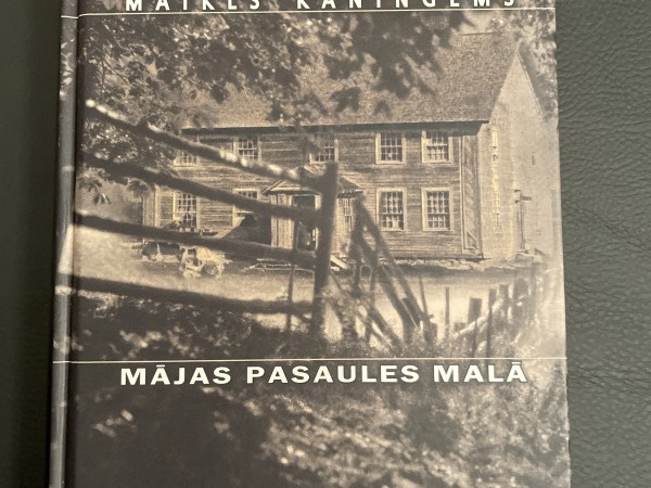 Mājas pasaules malā
