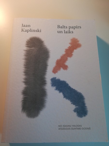 Balts papīrs un laiks