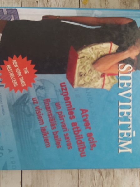 Naudas grāmata sievietēm