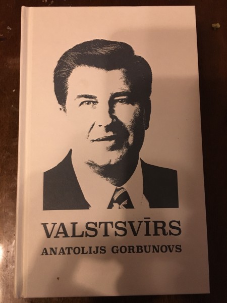 Valstsvīrs