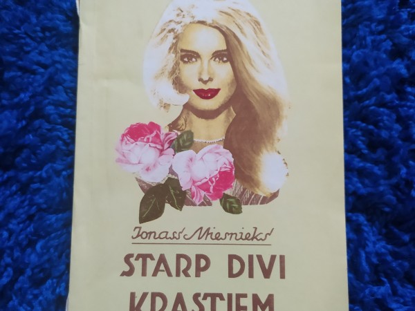 Starp divi krastiem