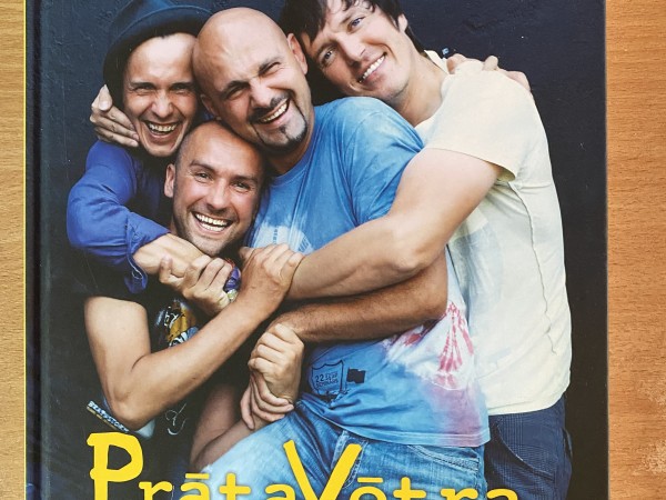 Prāta vētra meklēt vienam otru