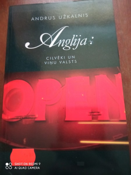 Anglija :  cilvēki un viņu valsts