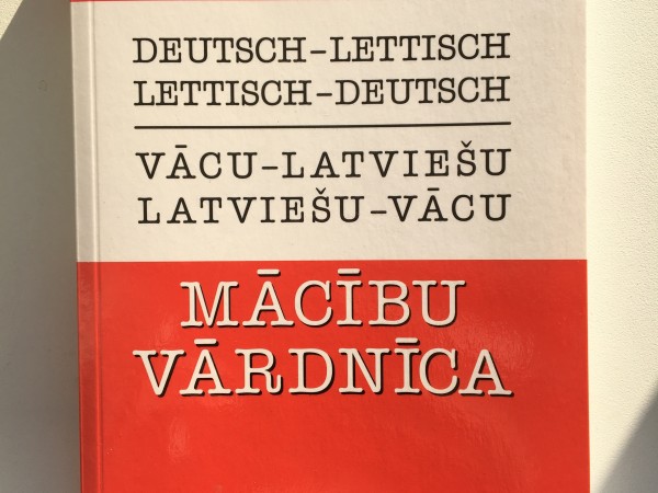 Vācu- latviešu, latviešu- vācu mācību vārdnīca